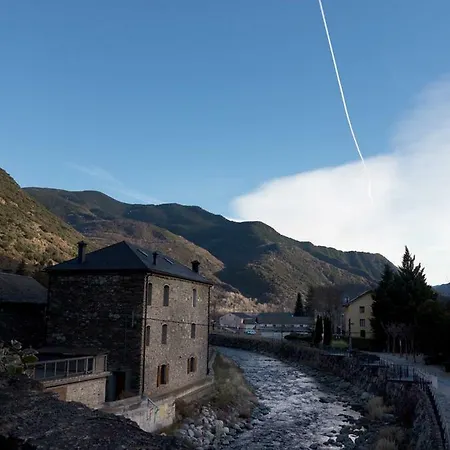 Cau D Aneu Duplex Cerca De Bonaigua Baqueira Y Aigueestortes *
