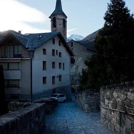 Cau D Aneu Duplex Cerca De Bonaigua Baqueira Y Aigueestortes *