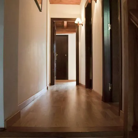 Cau D Aneu Duplex شقة إيستيري دانو